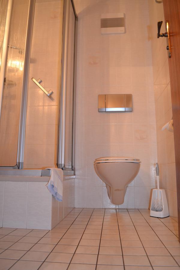 Hotel Weisser Hirsch Schwarzburg Habitación foto